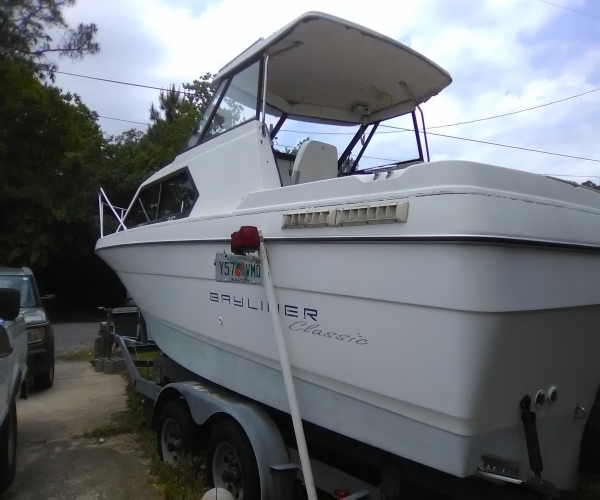Used Bayliner 2452 classic Boats For Sale by owner | 1994 Bayliner 2452 Classic 24 Express C